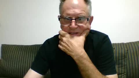 Snapshot of sofar06 chatting on 01-02-25, 11:20 sofar06 online show from 01-02-25, 11:20
