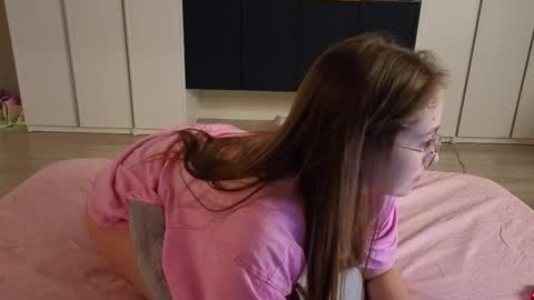 Sophy online show from 11-15-25, 06:15