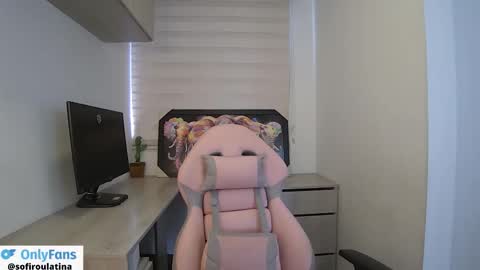 Snapshot of soffi_rousel_ chatting on 01-14-26, 06:02 soffi_rousel_ online show from 01-14-26, 06:02