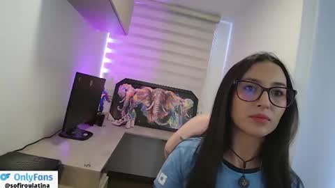 soffi_rousel_ online show from 06-18-26, 05:28