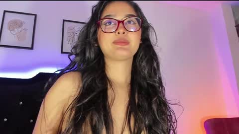 Snapshot of soffi_sweet1 chatting on 12-30-24, 04:20 Danna online show from 12-30-24, 04:20