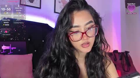 Snapshot of soffi_sweet1 chatting on 02-16-25, 06:21 Danna online show from 02-16-25, 06:21