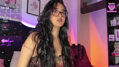 Snapshot of soffi_sweet1 chatting on 02-22-25, 03:01 Danna online show from 02-22-25, 03:01