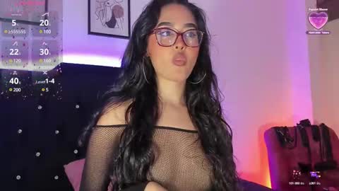 Snapshot of soffi_sweet1 chatting on 03-05-25, 06:12 Danna online show from 03-05-25, 06:12