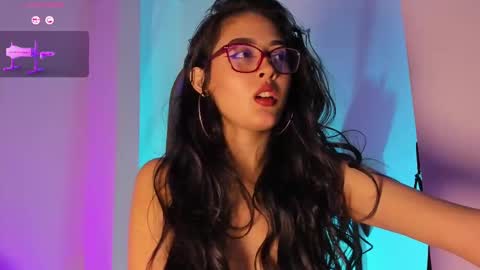 Snapshot of soffi_sweet1 chatting on 09-25-25, 09:02 Danna online show from 09-25-25, 09:02