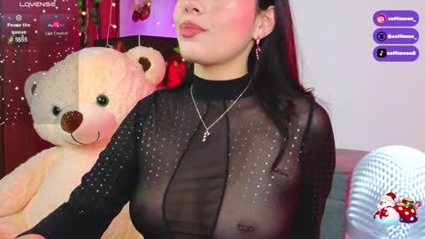 Snapshot of soffimoon_ chatting on 12-23-24, 06:00 IG Soffimoon I THANK YOU FOR LEAVING YOUR FOLLOW online show from 12-23-24, 06:00