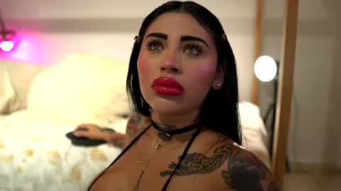 Snapshot of sofhia_cruz chatting on 07-27-26, 06:59 sofhia cruz online show from 07-27-26, 06:59