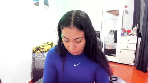 Snapshot of sofhya_jay9 chatting on 03-12-25, 04:51 Evainked online show from 03-12-25, 04:51