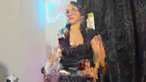 Snapshot of sofi647574 chatting on 11-23-25, 02:22 sofi647574 online show from 11-23-25, 02:22