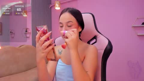 Snapshot of sofi__18_ chatting on 03-05-26, 10:11 SOFI online show from 03-05-26, 10:11