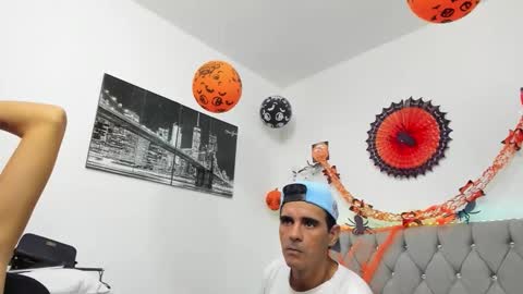 Snapshot of sofi_and_santy chatting on 11-03-25, 10:42 SOFI AND SANTY online show from 11-03-25, 10:42