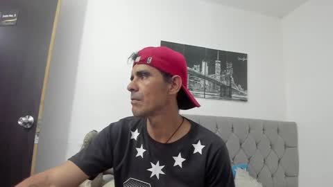 Snapshot of sofi_and_santy chatting on 03-01-26, 11:18 SOFI AND SANTY online show from 03-01-26, 11:18