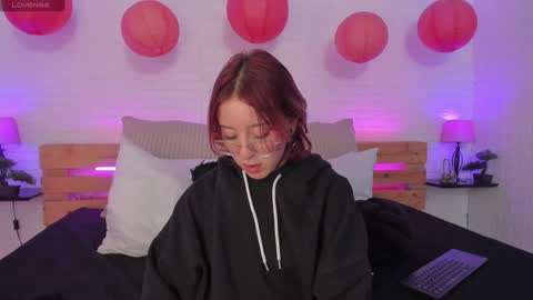 Snapshot of sofi_bakerrr chatting on 12-06-24, 11:33 Sofia online show from 12-06-24, 11:33