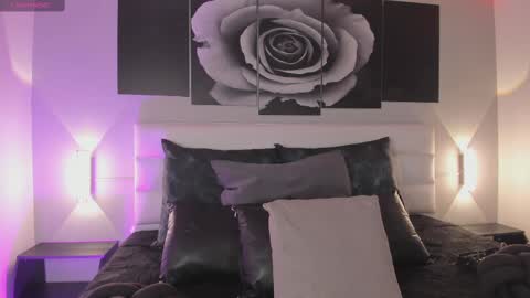 Snapshot of sofi_bakerrr chatting on 10-29-25, 11:34 Sofia online show from 10-29-25, 11:34