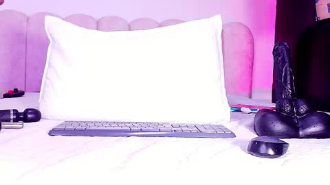 Sofia online show from 01-17-26, 03:00