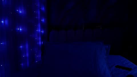 Sofia online show from 04-28-26, 03:00