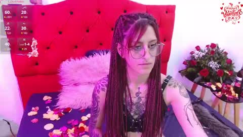 Snapshot of sofi_f_w chatting on 02-14-25, 01:02 Sofi online show from 02-14-25, 01:02