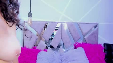 Sofi Noa online show from 09-24-25, 11:35