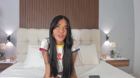 Snapshot of sofi_potter_ chatting on 06-27-26, 10:04 Sofia online show from 06-27-26, 10:04