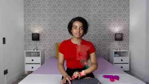 Snapshot of sofi_z chatting on 12-25-24, 04:43 Sofi online show from 12-25-24, 04:43