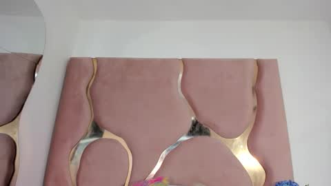 SOFIA online show from 04-26-26, 08:39