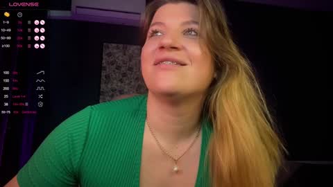 Snapshot of sofia__fairy chatting on 01-17-25, 11:27 Sofia Lush is active PVT is open Welcome to the world of pleasure online show from 01-17-25, 11:27
