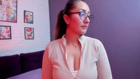 Snapshot of sofia__stk chatting on 03-11-26, 04:29 sofi online show from 03-11-26, 04:29