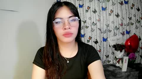 Snapshot of sofia_ava24 chatting on 01-29-25, 04:05 Chady online show from 01-29-25, 04:05