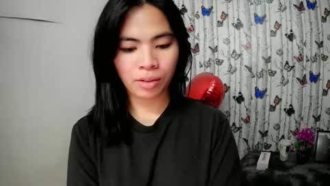 Snapshot of sofia_ava24 chatting on 10-17-25, 04:37 Chady online show from 10-17-25, 04:37