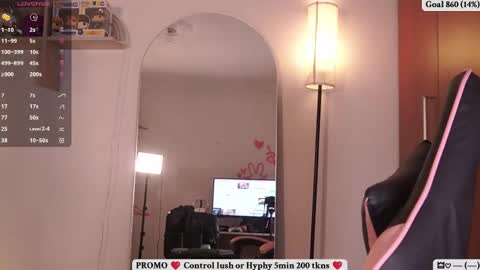 Snapshot of sofia_dream7 chatting on 10-31-25, 12:22 Sofi online show from 10-31-25, 12:22