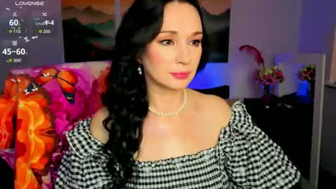 Sofia online show from 06-18-26, 07:41