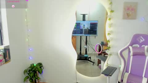 Snapshot of sofia_gold_ chatting on 09-17-25, 06:20 sofia online show from 09-17-25, 06:20