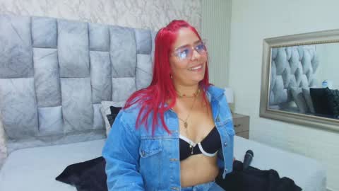 Snapshot of sofia_gutierrez__ chatting on 09-15-25, 02:55 sofia gutierrez online show from 09-15-25, 02:55