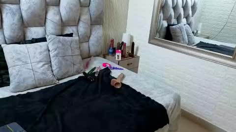 sofia gutierrez   online show from 01-09-26, 03:20