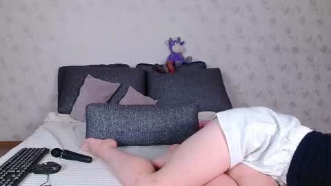 Sofia here online show from 06-19-26, 12:04