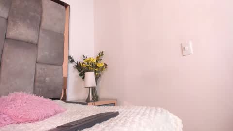 S O F I A  online show from 01-06-26, 11:36