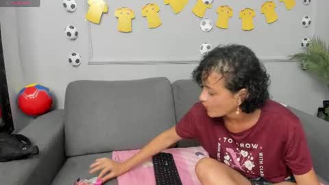 Sofia  online show from 06-21-26, 07:38
