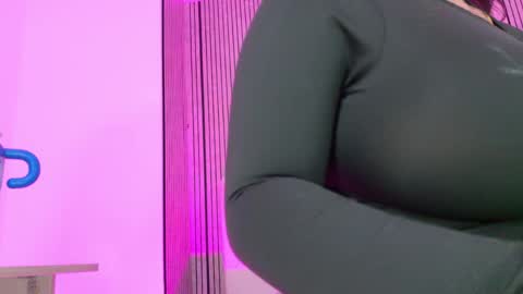 Sofia online show from 04-26-26, 03:04