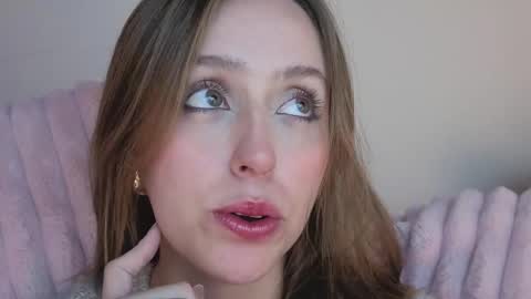 Snapshot of sofia_palacios_ chatting on 01-13-26, 03:45 online show from 01-13-26, 03:45