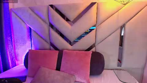   online show from 06-20-26, 06:22