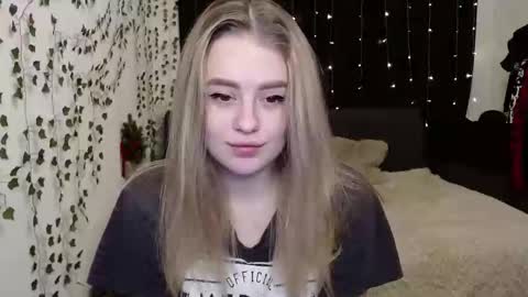 sofia_rosemary online show from 01-28-25, 11:49
