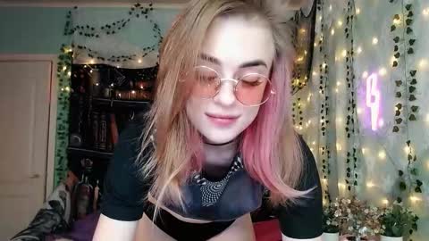 sofia_rosemary online show from 02-05-26, 12:32