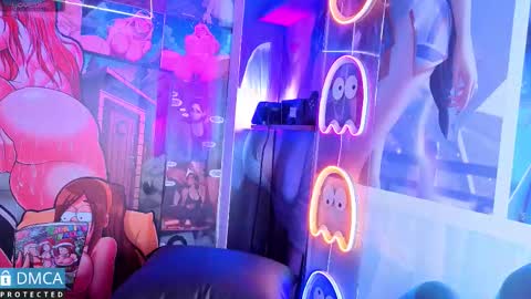 Snapshot of sofia_sstone chatting on 12-15-25, 11:03 Sofia Sstone online show from 12-15-25, 11:03