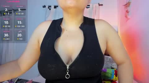 Snapshot of sofia_walke chatting on 07-27-26, 07:32 Sofia walke online show from 07-27-26, 07:32