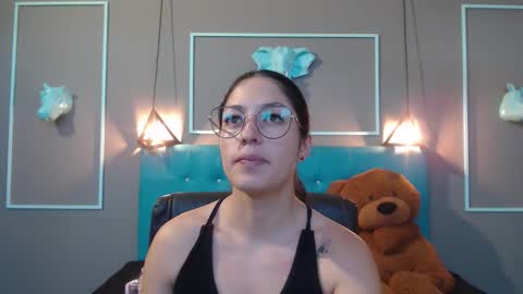 Sofa online show from 11-07-25, 11:10