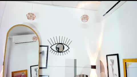 Snapshot of sofiaangel18 chatting on 06-10-26, 12:11 sofiaangel18 online show from 06-10-26, 12:11