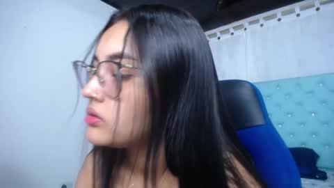 Sofia online show from 10-18-25, 12:28