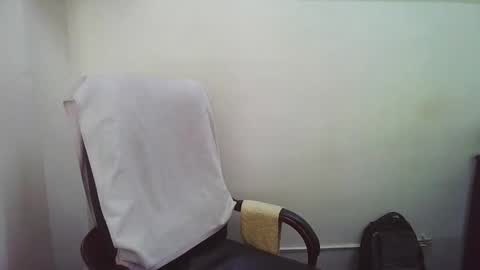 Snapshot of sofiabigis16 chatting on 03-06-26, 12:01 sofiabigis16 online show from 03-06-26, 12:01