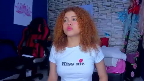Snapshot of sofiacastillo01 chatting on 01-16-25, 12:42 sofiacastillo01 online show from 01-16-25, 12:42