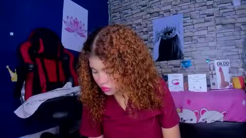 Snapshot of sofiacastillo01 chatting on 01-27-25, 12:37 sofiacastillo01 online show from 01-27-25, 12:37